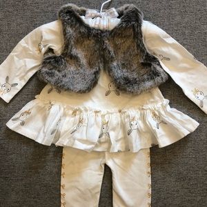 NEW baby layette with faux fur vest